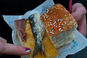 I'm not used to eating fish on sweetbread, but hey, why not? Requena food and wine festival. 