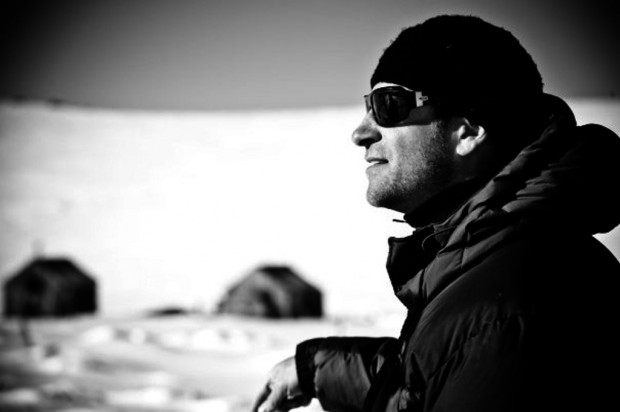 Chase Jarvis in action on location.