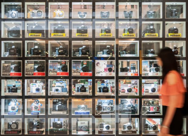 Shelf of digital camera as of the year 2013