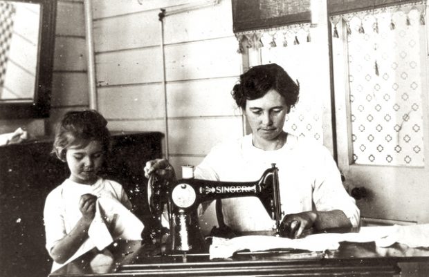 4582708639_7ef3738bf7_z