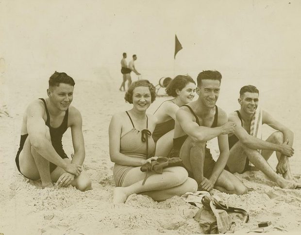 vintage beach photos