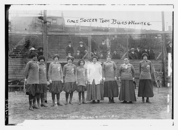 vintage soccer pictures