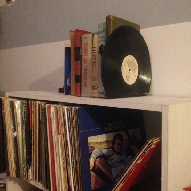 diy vinyl bookend