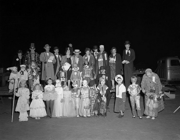 vintage halloween costumes
