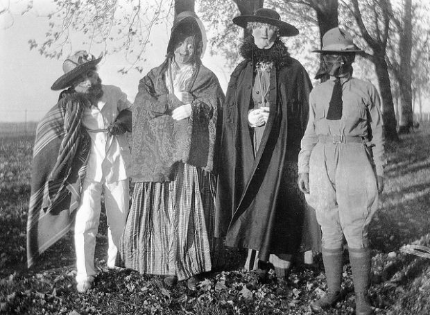 vintage halloween costumes