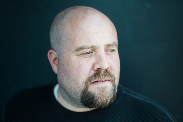 A Solution to Gear Acquisition Syndrome: Renting Lenses