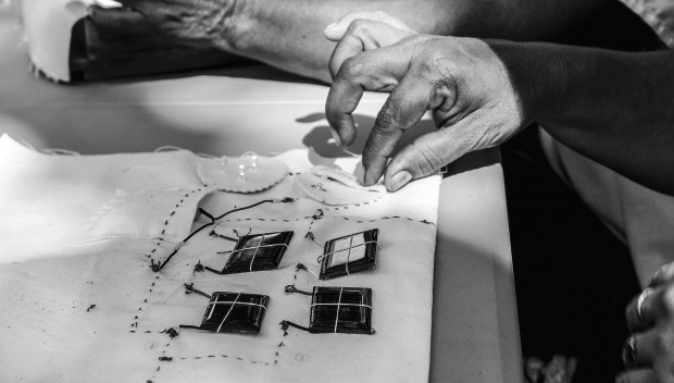 Learn more about embroidery, knitting, and the craftivism of Amor Muñoz on the CreativeLive blog.