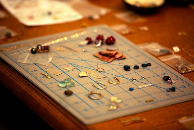 Jewelry Bits at Foamy Wader in Seattle. Take a look around the studio with CreativeLive.