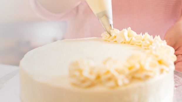 LucindaLarson_buttercream_WEB_1600x900_v2