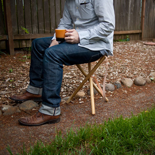 Looking for homemade Father's Day Gifts? Check out the inspiring round-up of upcycled leather crafts on the CreativeLive blog.