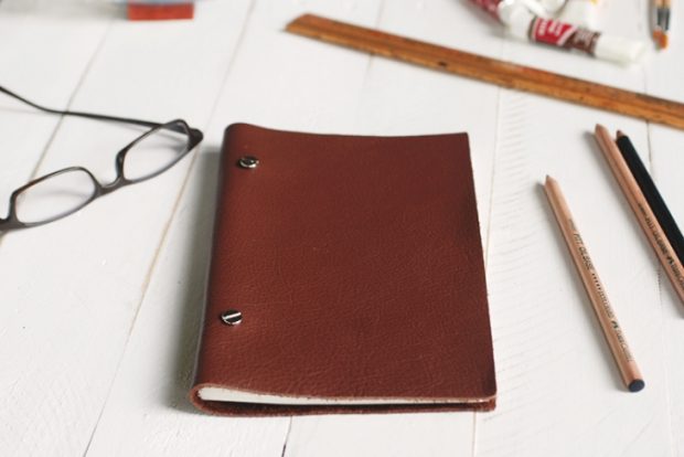 Looking for homemade Father's Day Gifts? Check out the inspiring round-up of upcycled leather crafts on the CreativeLive blog.