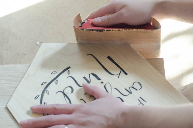 Get photo styling tips you can use on your creative blog and social profiles with blog photography tips from Lemon Thistle and CreativeLive. 