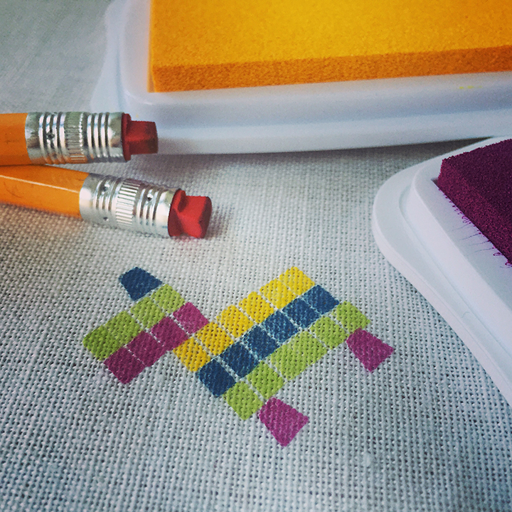 Learn the basics of stamping on fabric with this great DIY project from Robert Mahar. Make adorable cloth napkins using a pencil as a rubber stamp.