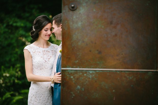 What Wedding Photographers Look For In A Second Shooter