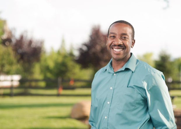 Dakaris Headshot-4_FINAL