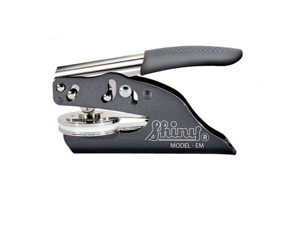 Go the CreativeLive blog for all the Classes and Gifts All Etsy Sellers Need in 2018.